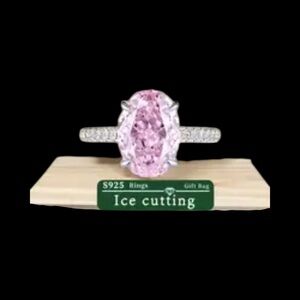 Elegant Silver and Pink Gemstone Ring